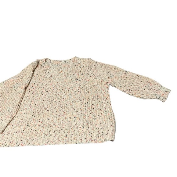 Women's Multicolor Knit Sweater - Picture 3 of 4